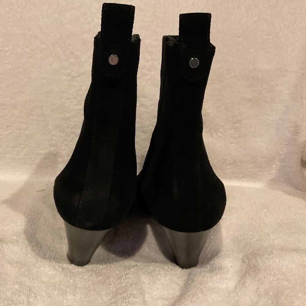 EUC VERONICA BEARD BLACK SUEDE BOOTIES - Picture 4 of 5